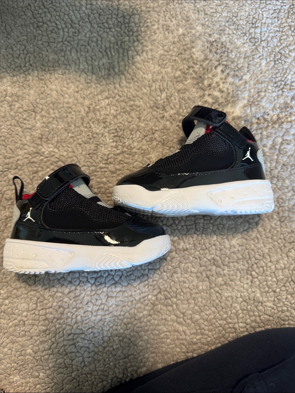 Jordan Kids Black and White Hook-and-Loop Sneakers
